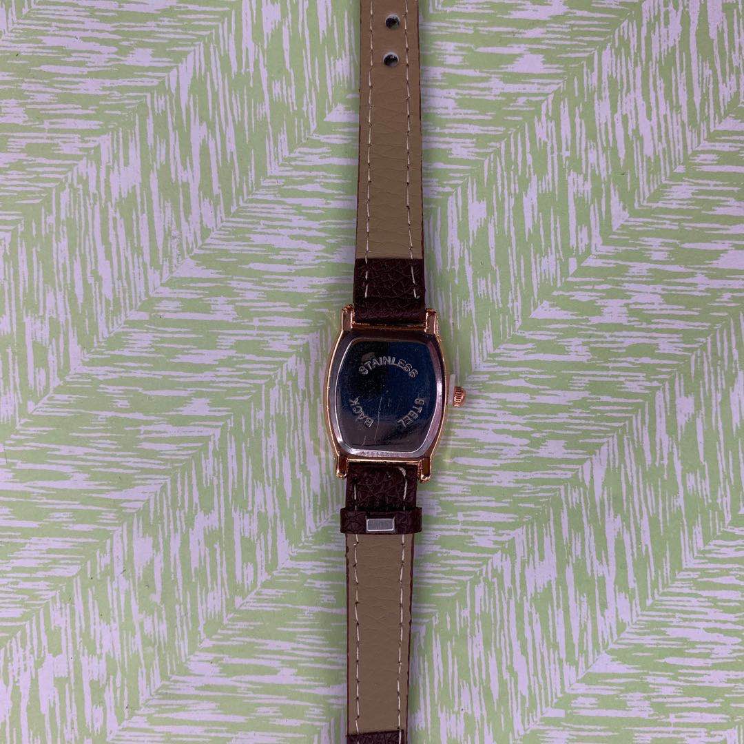 复古时尚小巧防水皮带女士石英表产品图