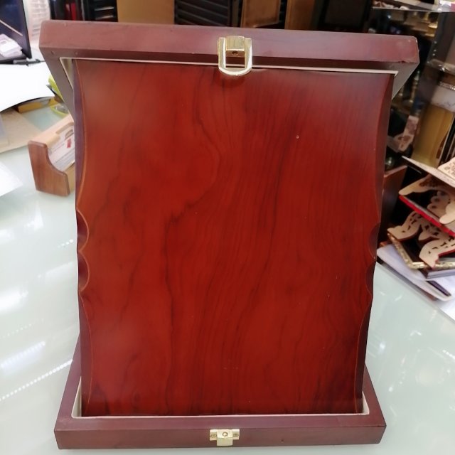 佳誉木奖牌20×25窗花雕刻工艺荣誉优质奖牌定制