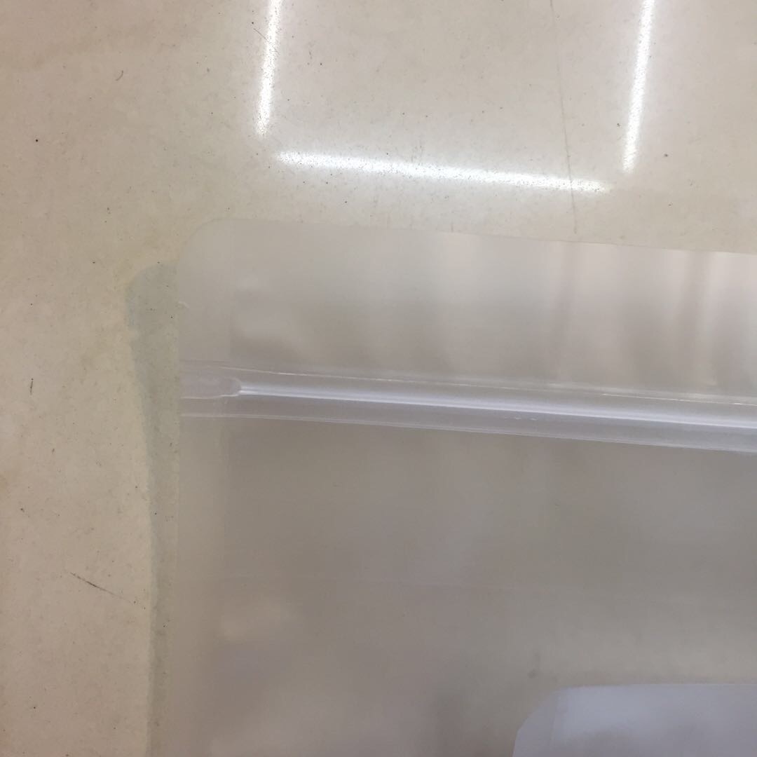 Factory direct sales of frosted jewelry, self-sealing bags, gift bags and packaging bags. Customized according to samples details Picture