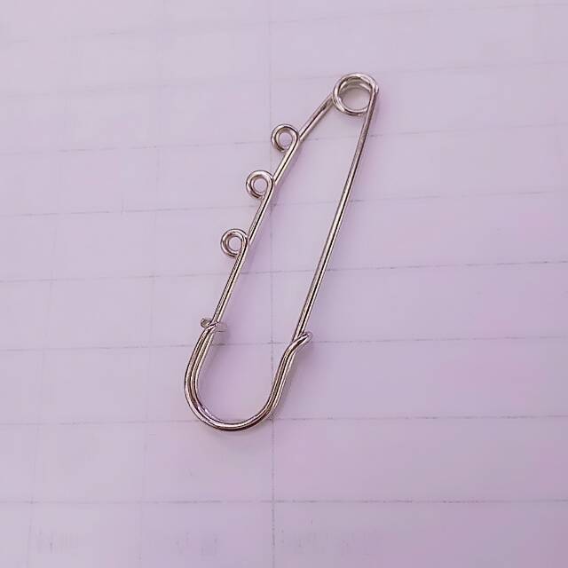 Factory direct sales of large pins, brooches, clips and accessories details Picture