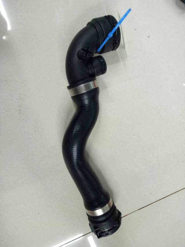 BMW冷却水管             