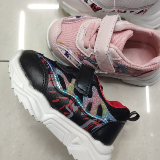 New Children's Shoes Soft Sole Breathable Mesh Fabric Boys And Girls Children's Non-Slip Sports Shoes 03 details Picture