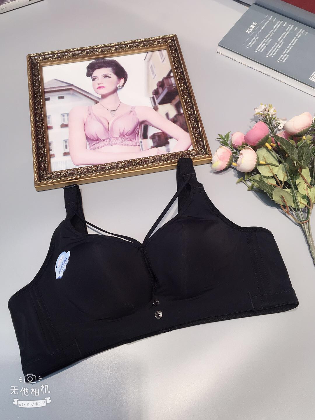 Thin Cloud Cotton Women's Bra Zero Bondage Anti-Sagging Small Bra Push-Up Bra details Picture