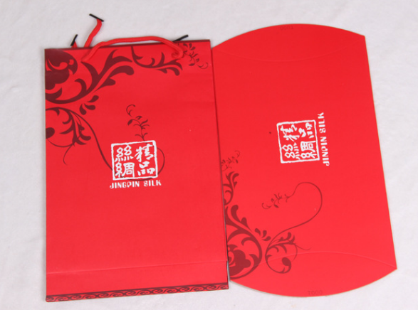 高档精美丝巾包装盒套装大红色产品图