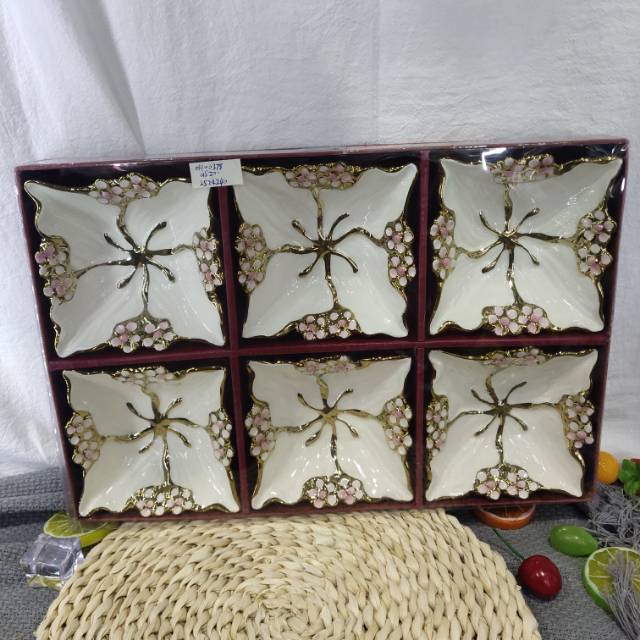 Ceramic cake plate set plate with pattern thumbnail