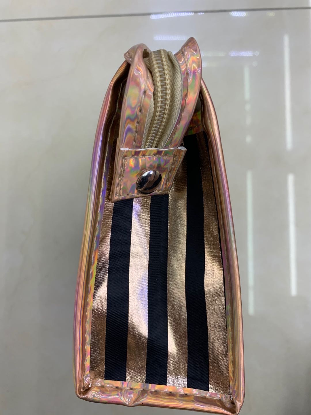 Striped Toiletry Bag Waterproof Oxford Cloth Fashion Practical And Convenient details Picture