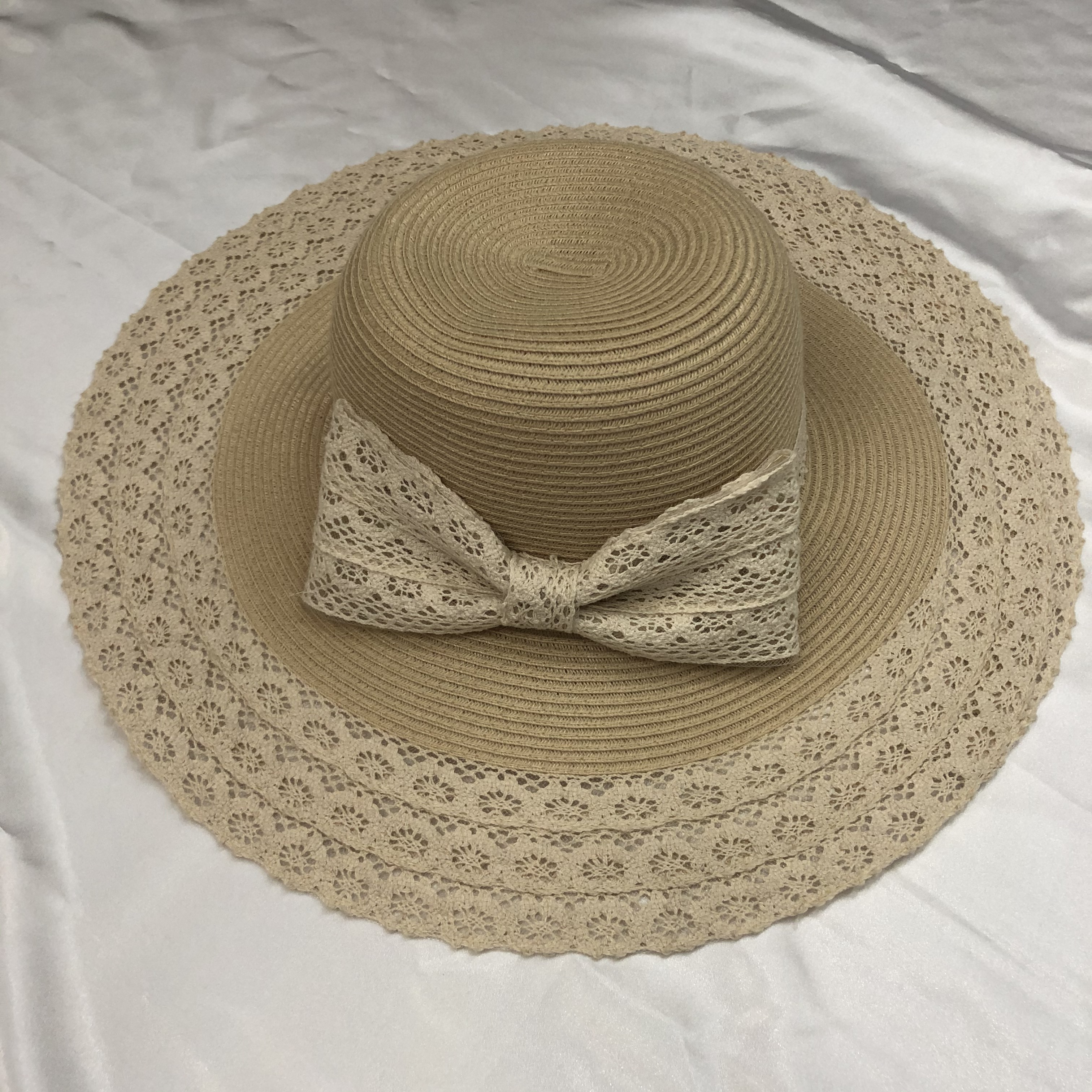 Bow Lace Straw Hat Hand-Hollowed Large Overhang Visor Artistic Fresh Outdoor Folding Sun Hat