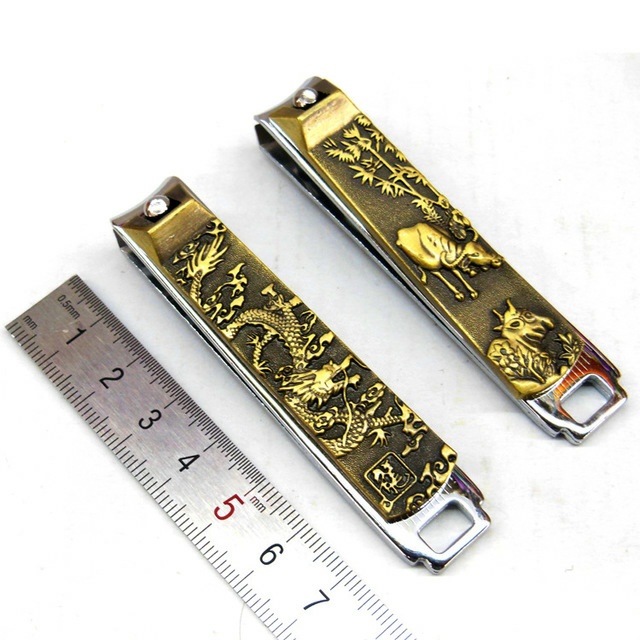 The mid-to-high-end nail clippers and nail clippers with antique bronze reliefs are available in a variety of supermarkets and stores. They are best-selling items with exclusive wholesale Specification image