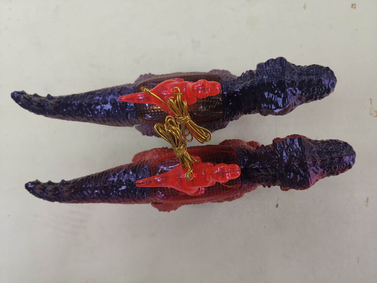 抖音同款网红牵线电动恐龙宝宝玩具爬行会跑的儿童走路玩具产品图