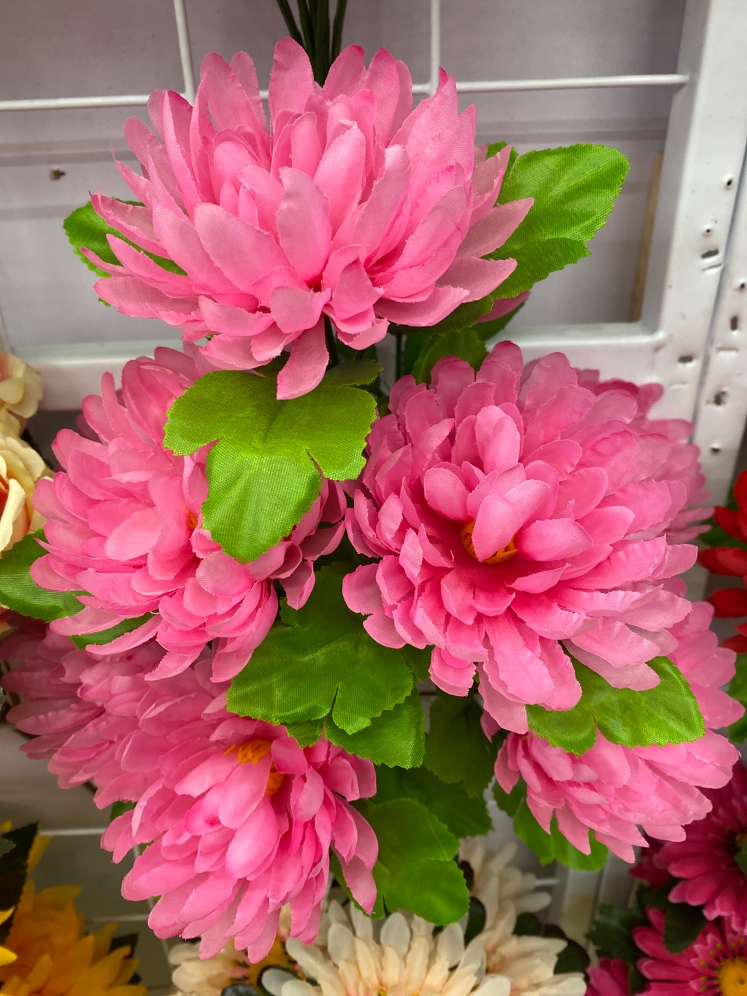 Factory direct sales of nine-headed chrysanthemum artificial flowers in multiple colors, essential for interior decoration