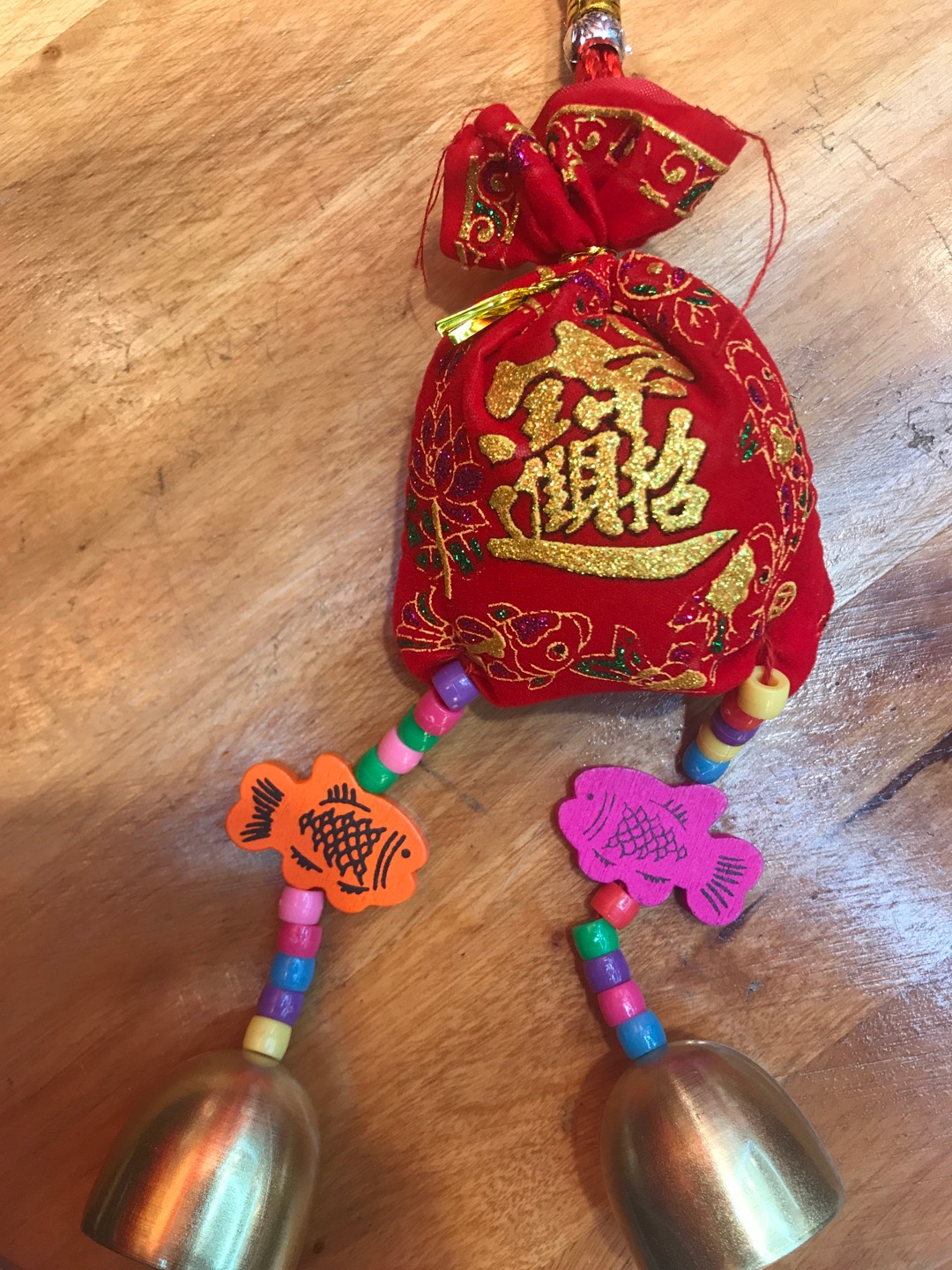 Two strings of bells with the character "Fu" printed on the money bag details Picture