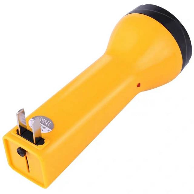 Led rechargeable flashlight with cycle charge Strong Light outdoor mini portable size thumbnail