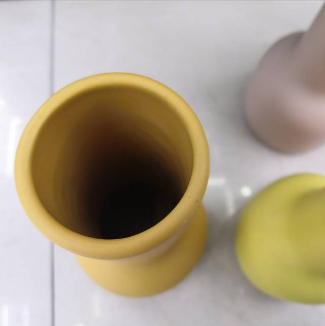 Factory direct sales of Morandi color light luxury ceramic small vases, dried flower arrangements, creative and simple living room ornaments, wholesale by box Specification image