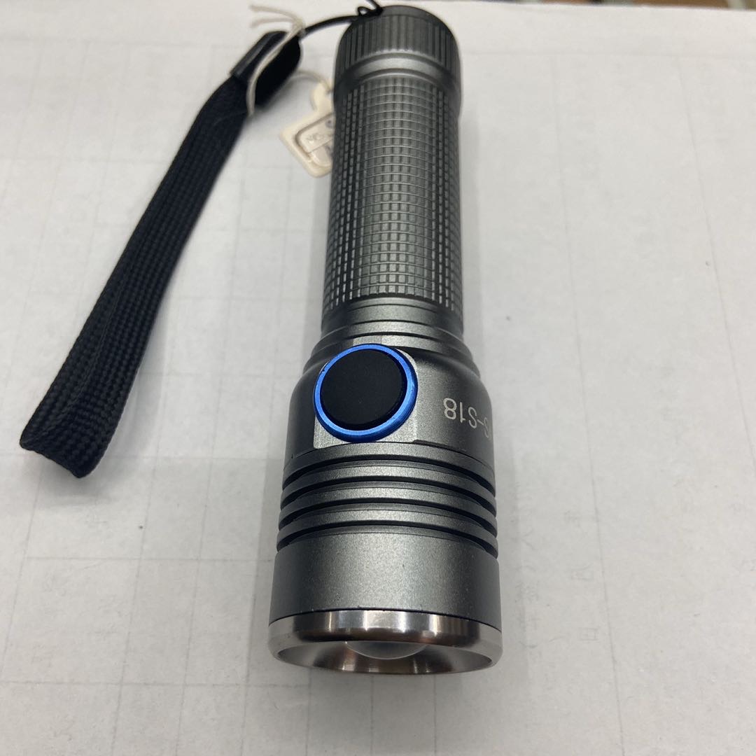 便携家用led照明手电筒便携手持小电筒应急强光户外产品图