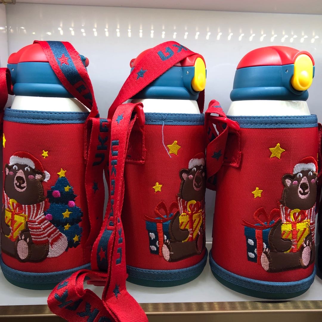 Children's insulated cup covers, water cup covers, cute portable water bottle covers, crossbody cup covers, bear protective covers, universal cup bags