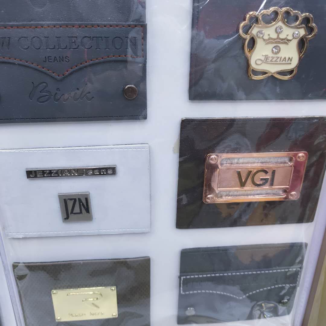 定制设计手作压痕皮标皮牌刻字合金商标腰牛皮标牌侧标打样