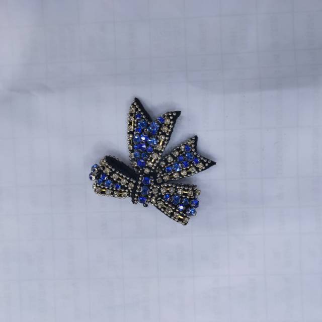蝴蝶结布贴手工钉珠珠片亮片胸花补丁厂家批发