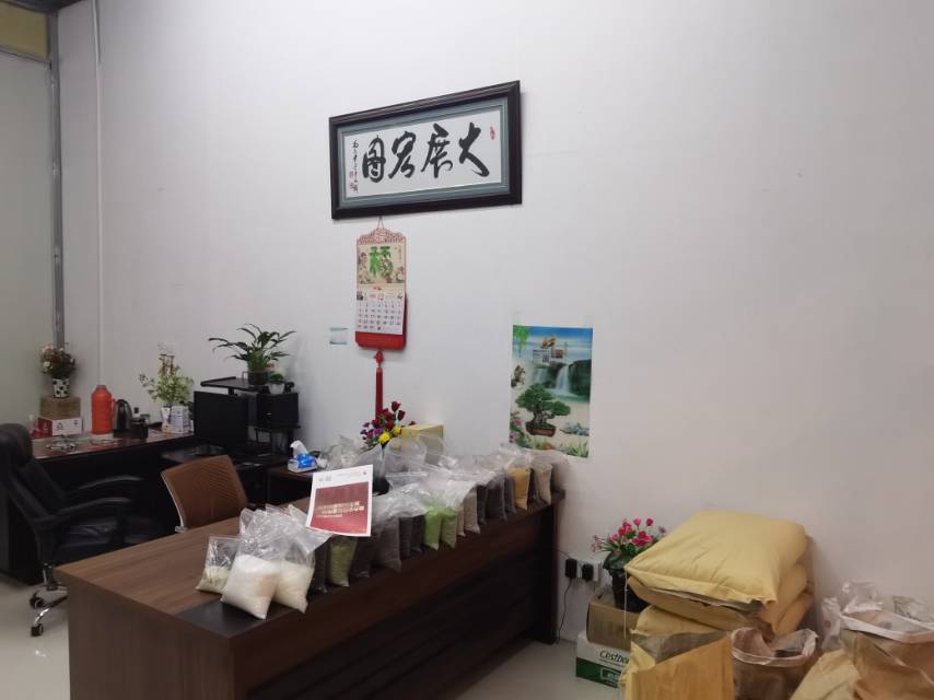 Liqun Plastic Store describe pic - 2