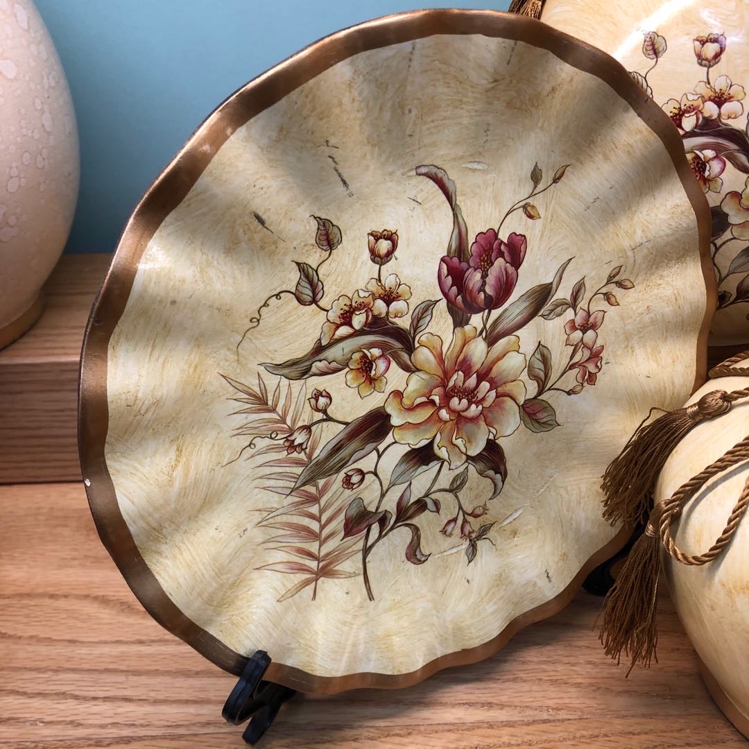 Flower craft ceramic three-piece set flowerpot European retro ceramic decoration details Picture