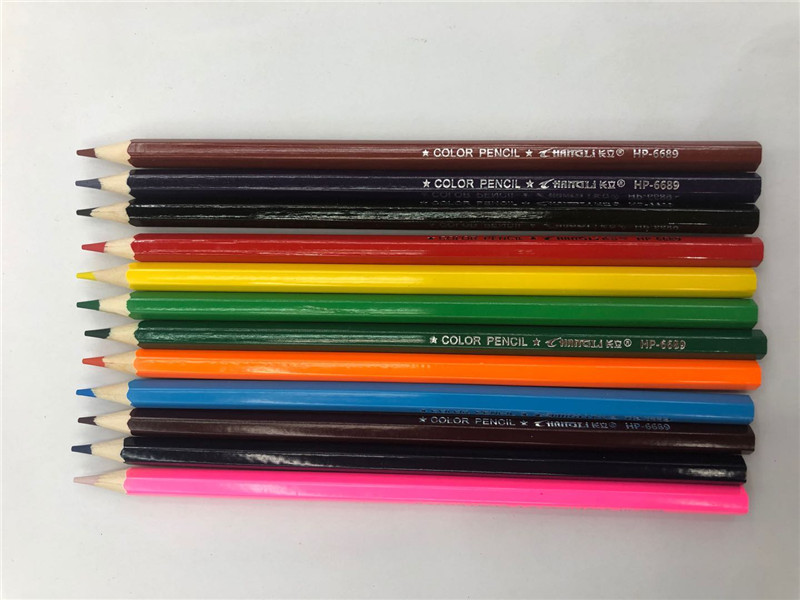 长立彩色铅笔学生绘图可用自然原木杆无铅毒产品图