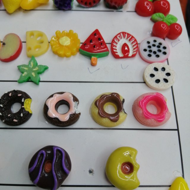 手机外壳配件卡通配件厂家直销