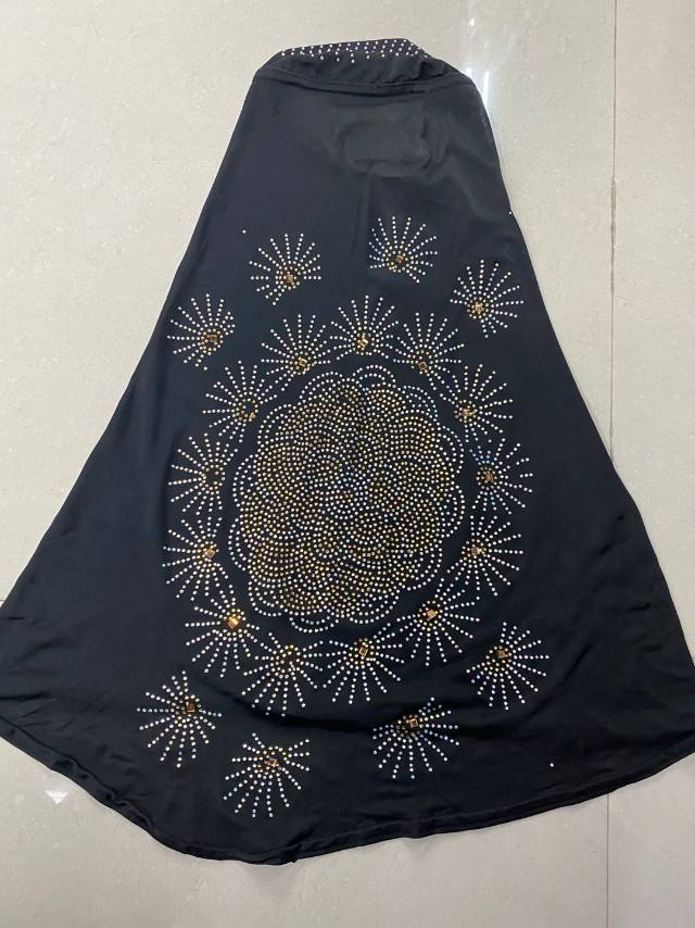 The back of the female Muslim headgear is made of hot diamond ice silk fabric 55#