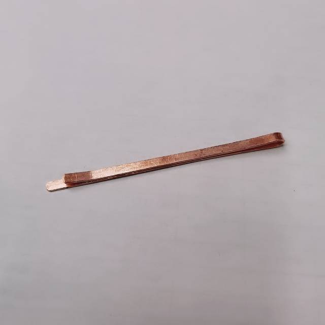 Our factory specializes in electroplated red copper straight clips, bb clips, gripper hair clips, hair bands and hair comb accessories Specification image
