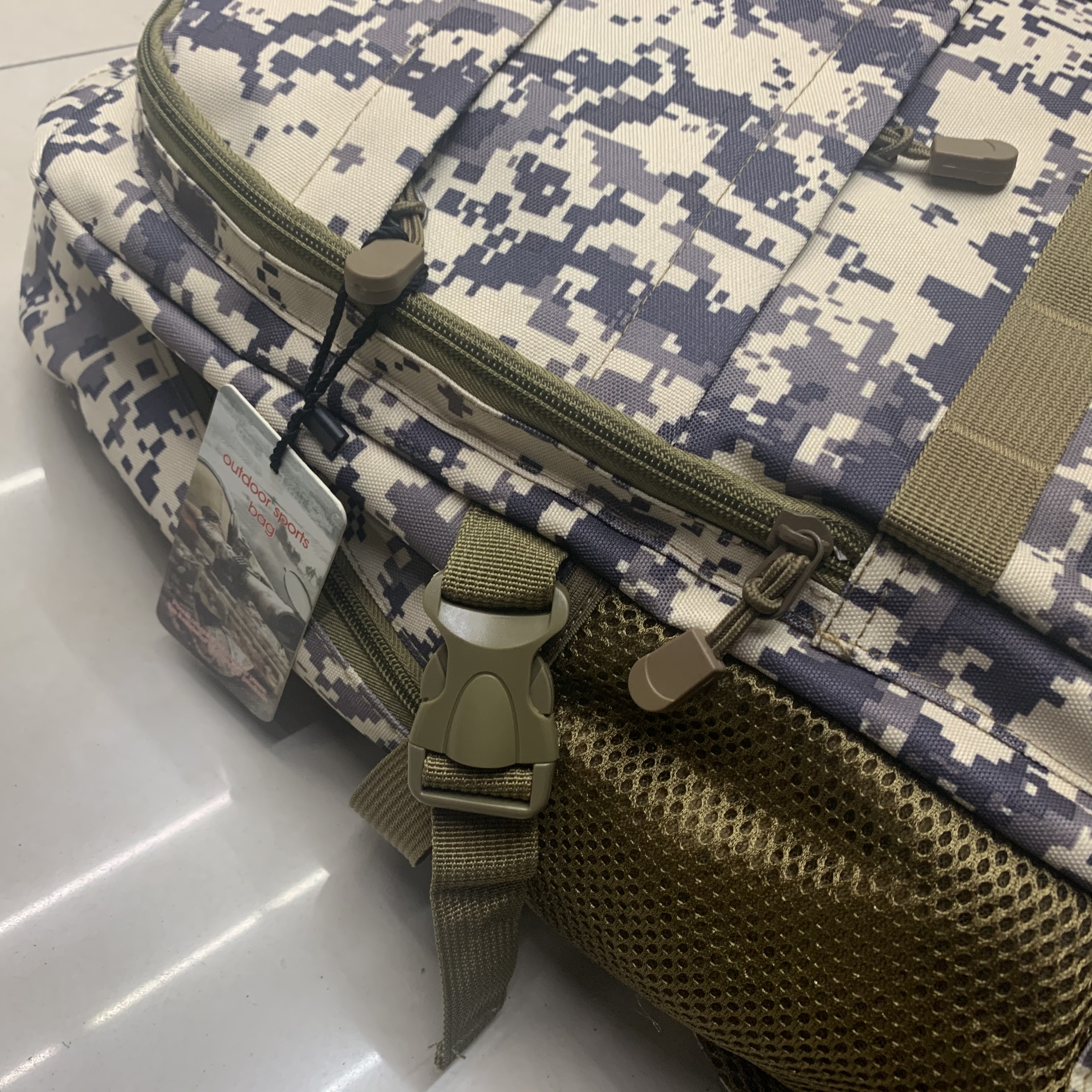 迷彩包/户外运动包/书包产品图