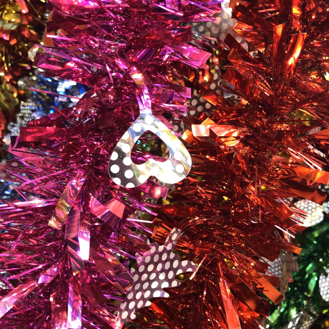 Christmas party decorations, silk and wool strips, ribbons, Christmas tree decorations, latte art, and rubia cordifolia factory direct sales Specification image