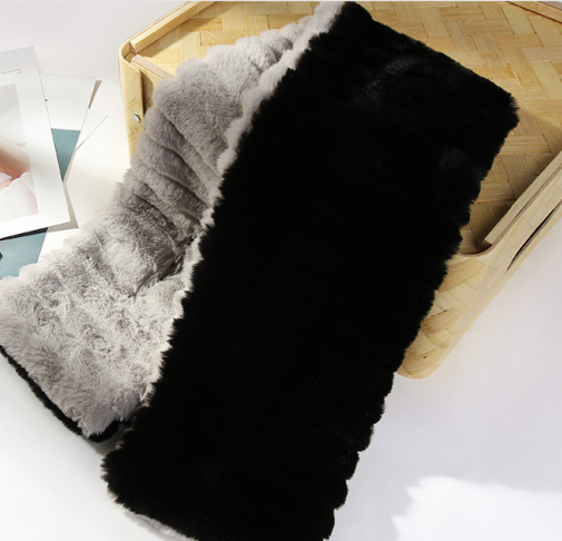 Women's Fashion Trend Warm Winter Reversible Two-Tone Corrugated Bib details Picture