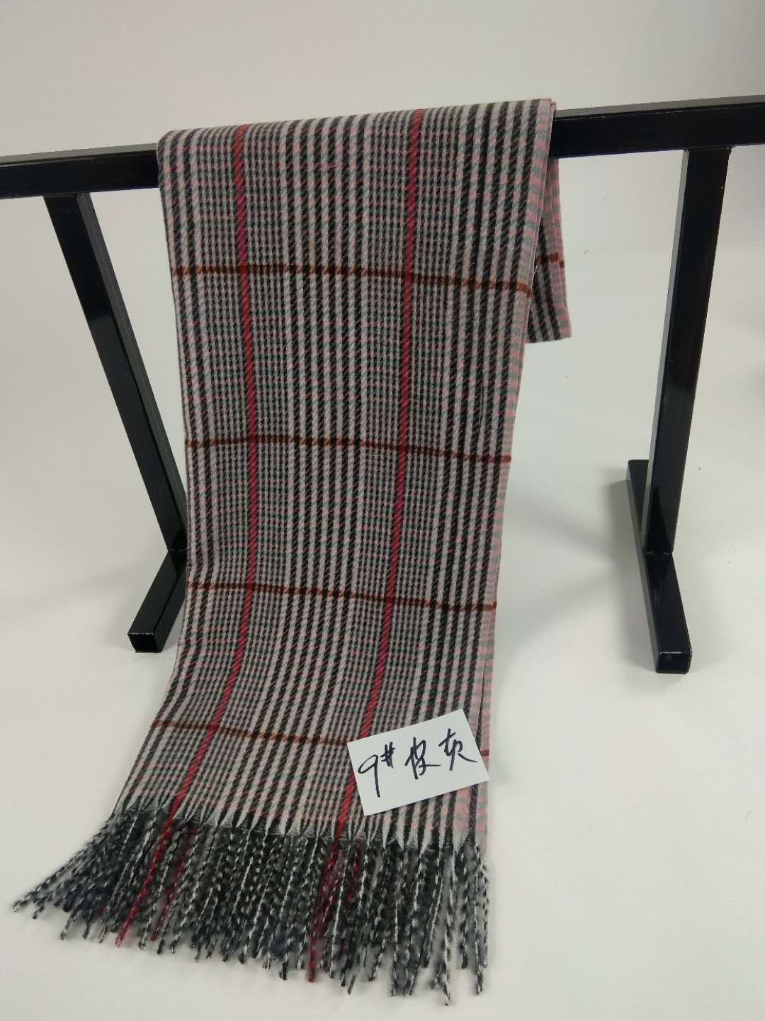 Men's Warm Fashion With Red Stripe Black Rice Warp Check Scarf details Picture
