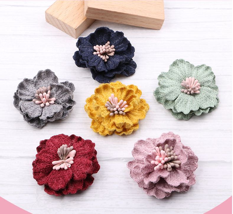 Ni material upturned flower headwear and clothing are paired with craft decorative accessories