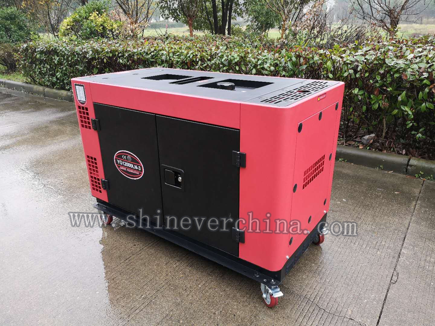 Silent type 12KW diesel silent generator details Picture