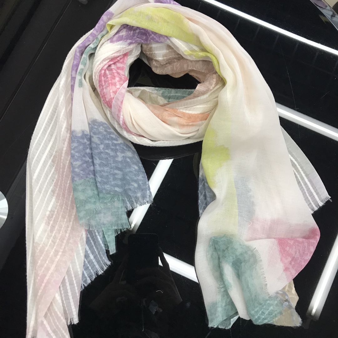 Arabian Jacquard Tassel Women's Scarf