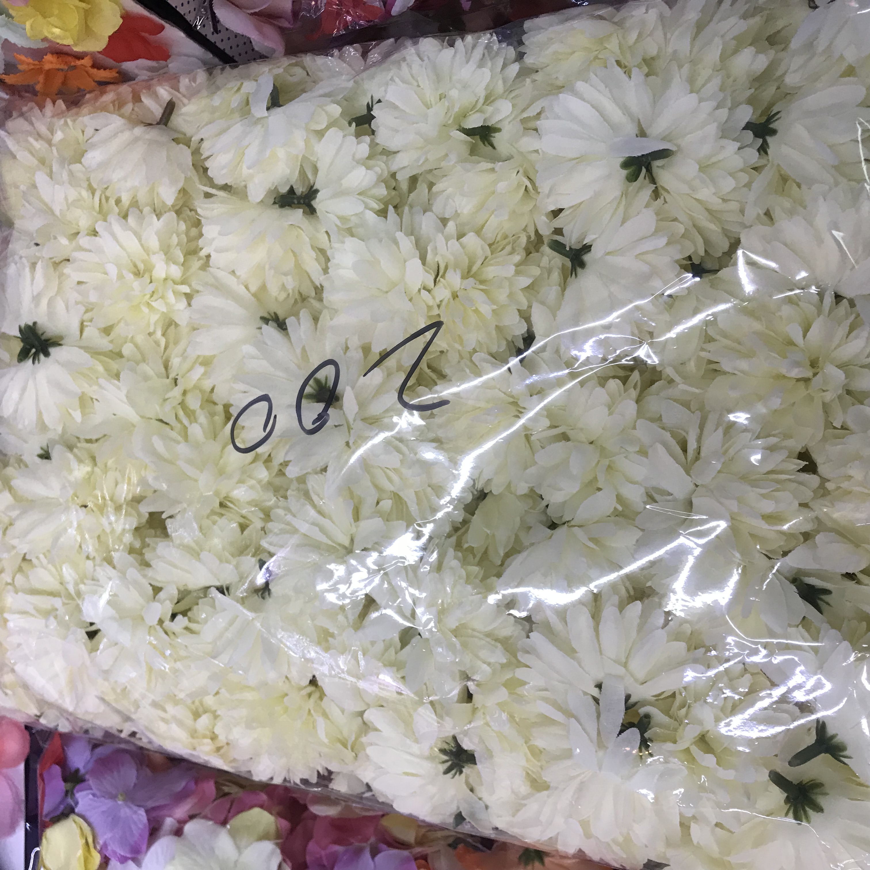 New creative bouquets of simulated beige artificial flowers, diy small conical chrysanthemum head bouquets, garland materials, mini decorative small flowers, 6cm