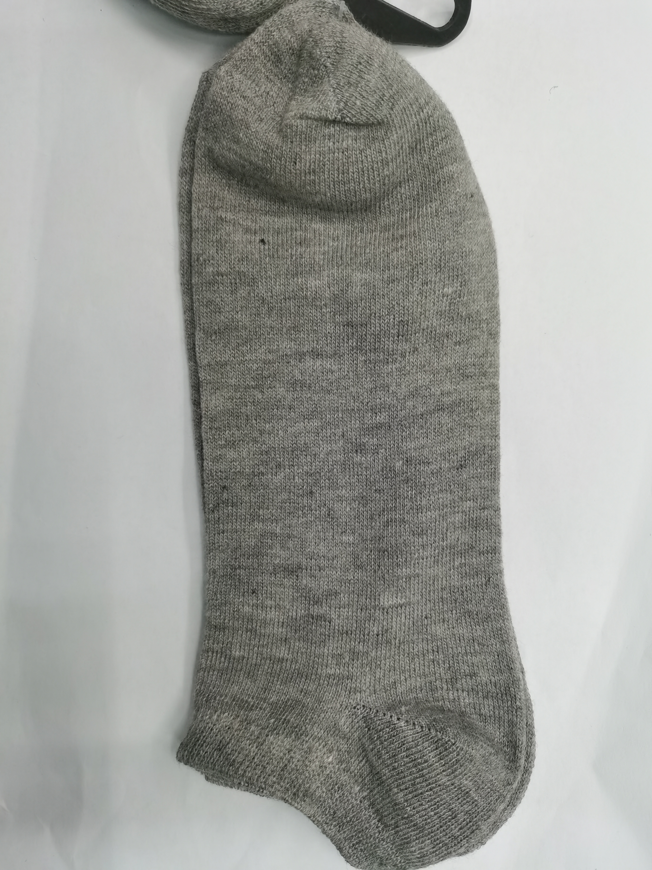 Pure grey, shallow, comfortable and breathable polyester-cotton men's socks for foreign trade