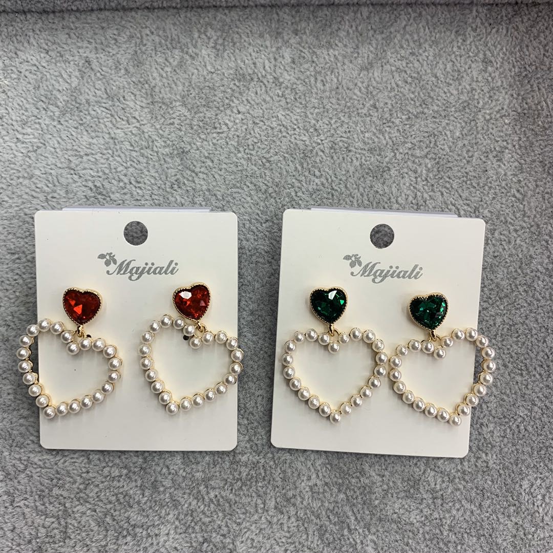 适合圆脸的珍珠爱心耳环女新款潮耳坠网红气质长款心形耳饰品