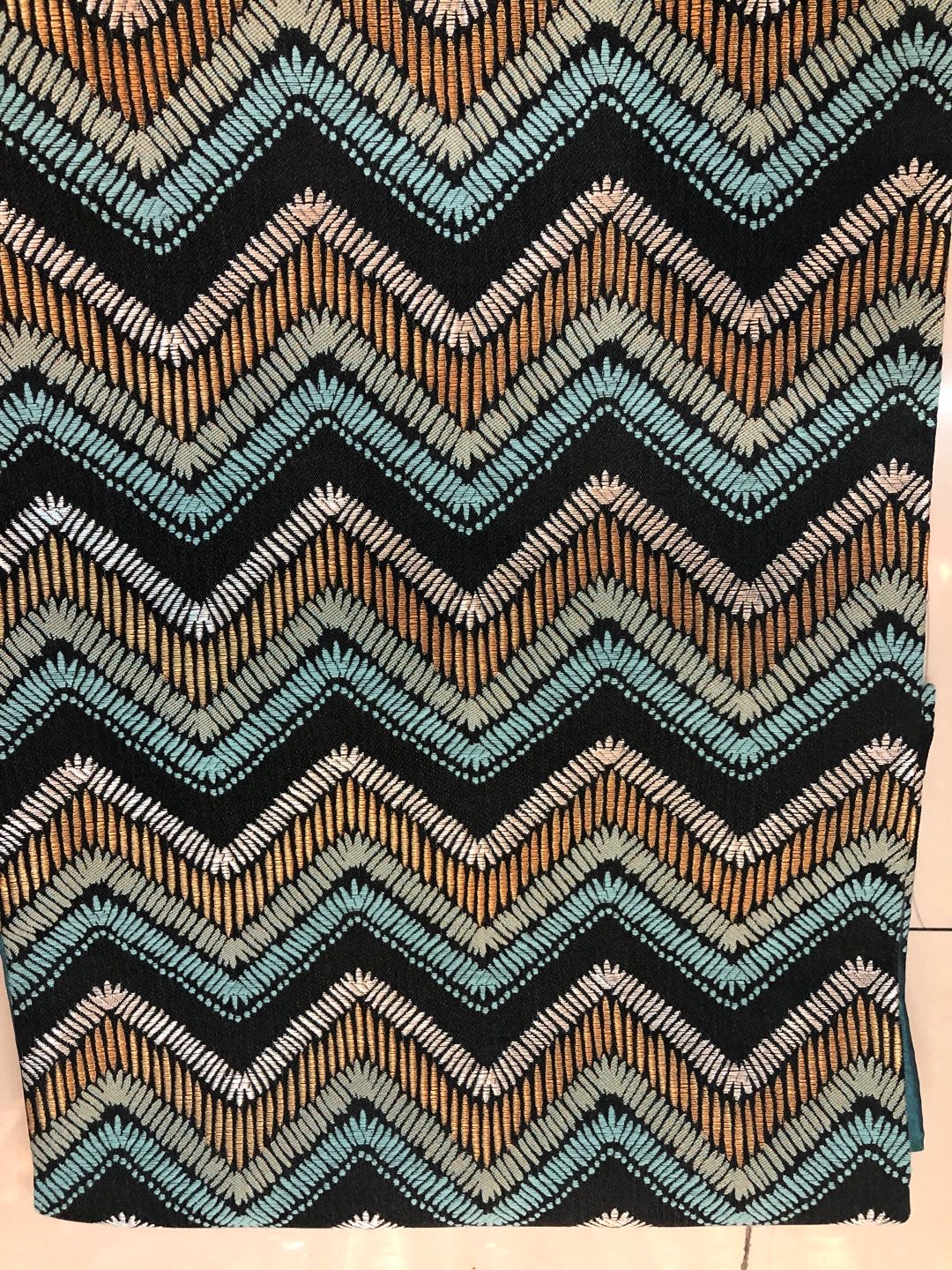 High-end jacquard table flags, color-blocked American-style table flag covers, modern and simple daily-use home furnishings details Picture