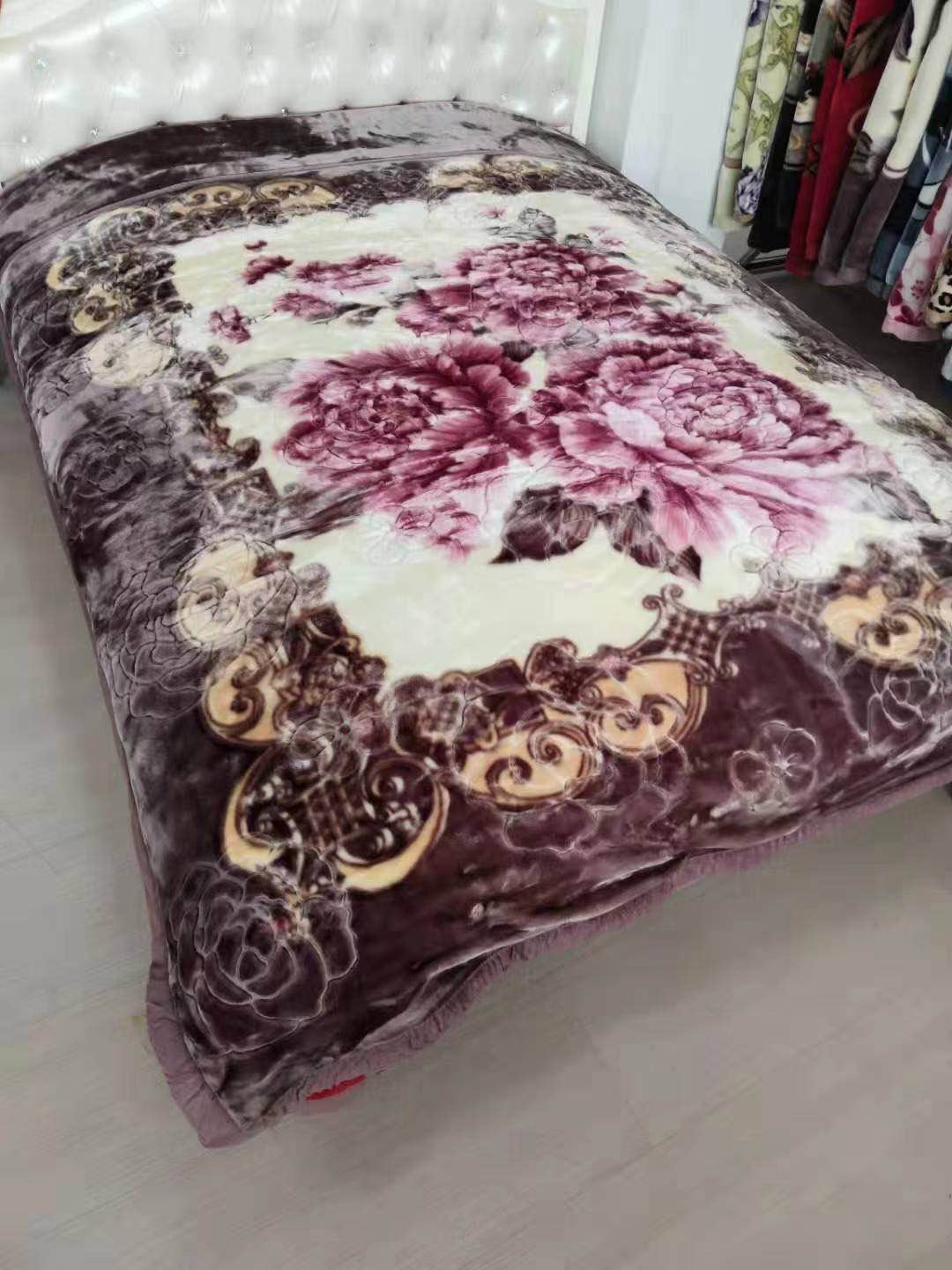 4-kilogram double-layer Raschel blanket factory direct sales, wholesale and retail Specification image
