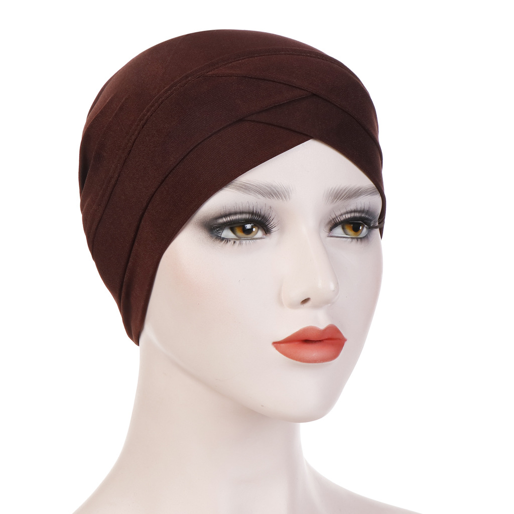 A versatile and popular classic long scarf for women, a Muslim headscarf details Picture