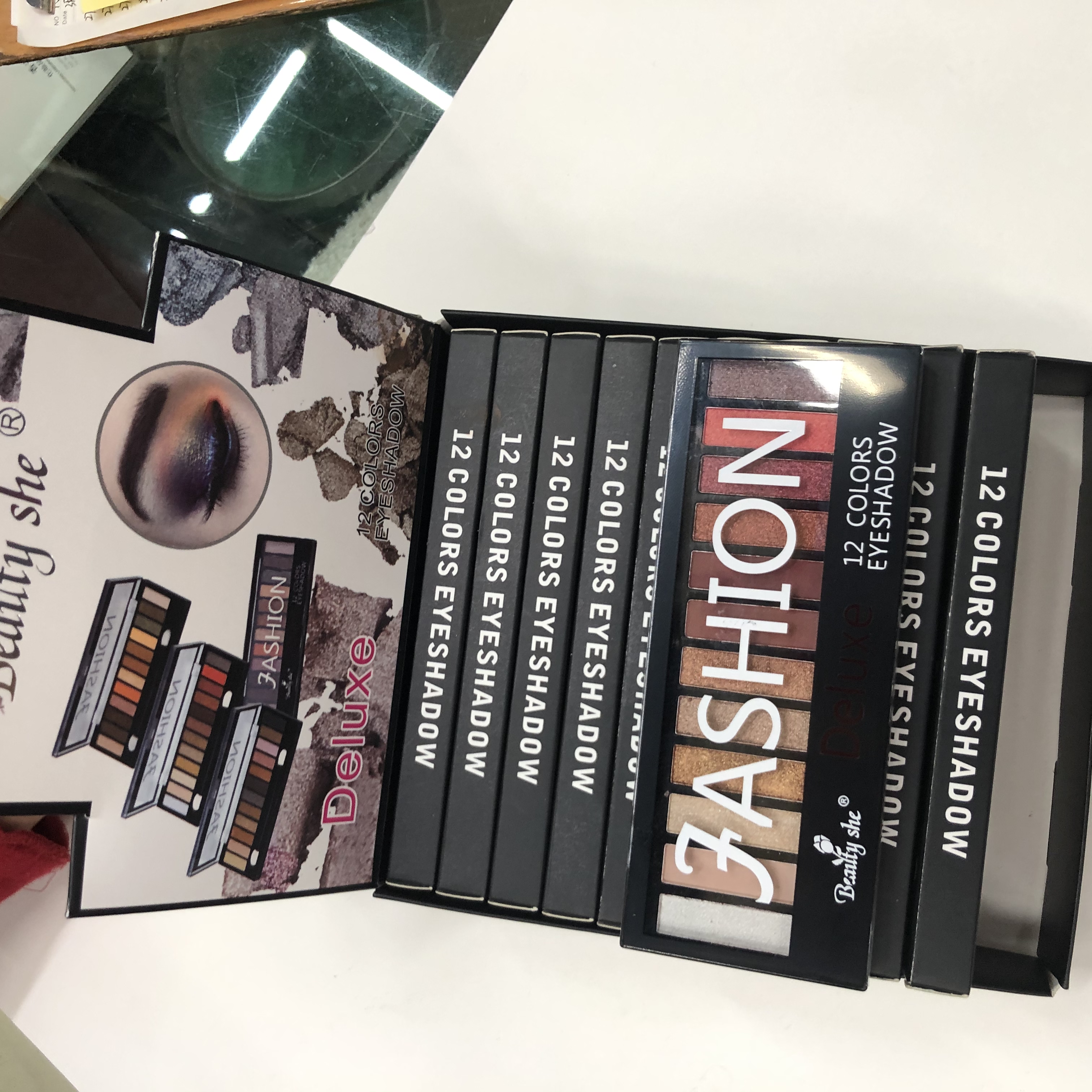 眼影/眼影彩妆/高光眼影/眼影盘化妆师/跨境彩妆细节图