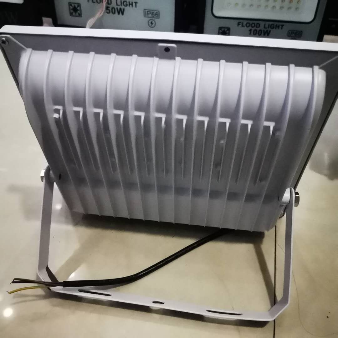 100w solar outdoor viewing light, ultra-bright waterproof billboard spotlight Specification image