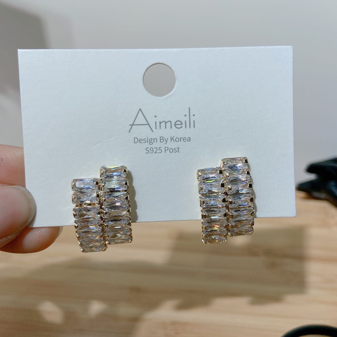 South Korea east gate new fashion multi - layer crystal overlapping earrings flash super fairy temperament earrings full figure