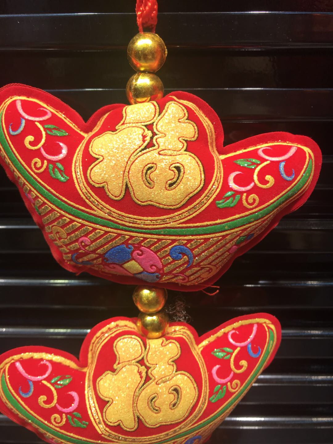 Printed velvet five-headed ingot string wedding and festival supplies, festive wedding and festival supplies for moving into a new home Specification image