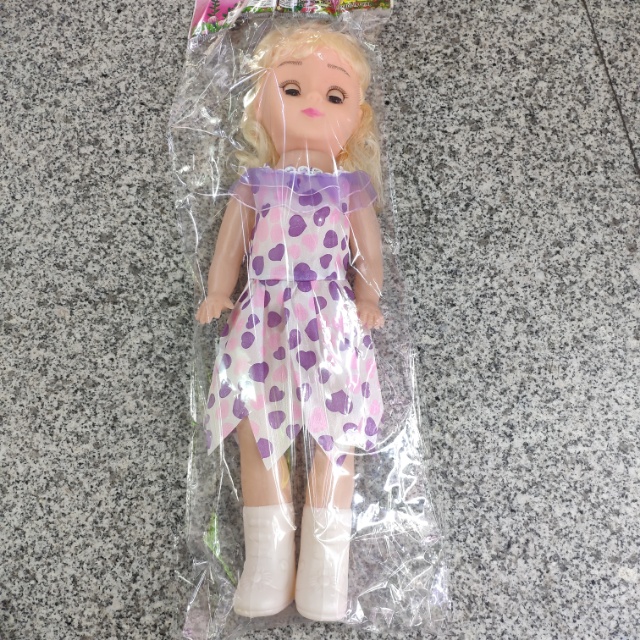 圆点裙子娃娃厂家直销可爱塑料发声公主洋娃娃精致仿真娃娃玩偶儿童玩具