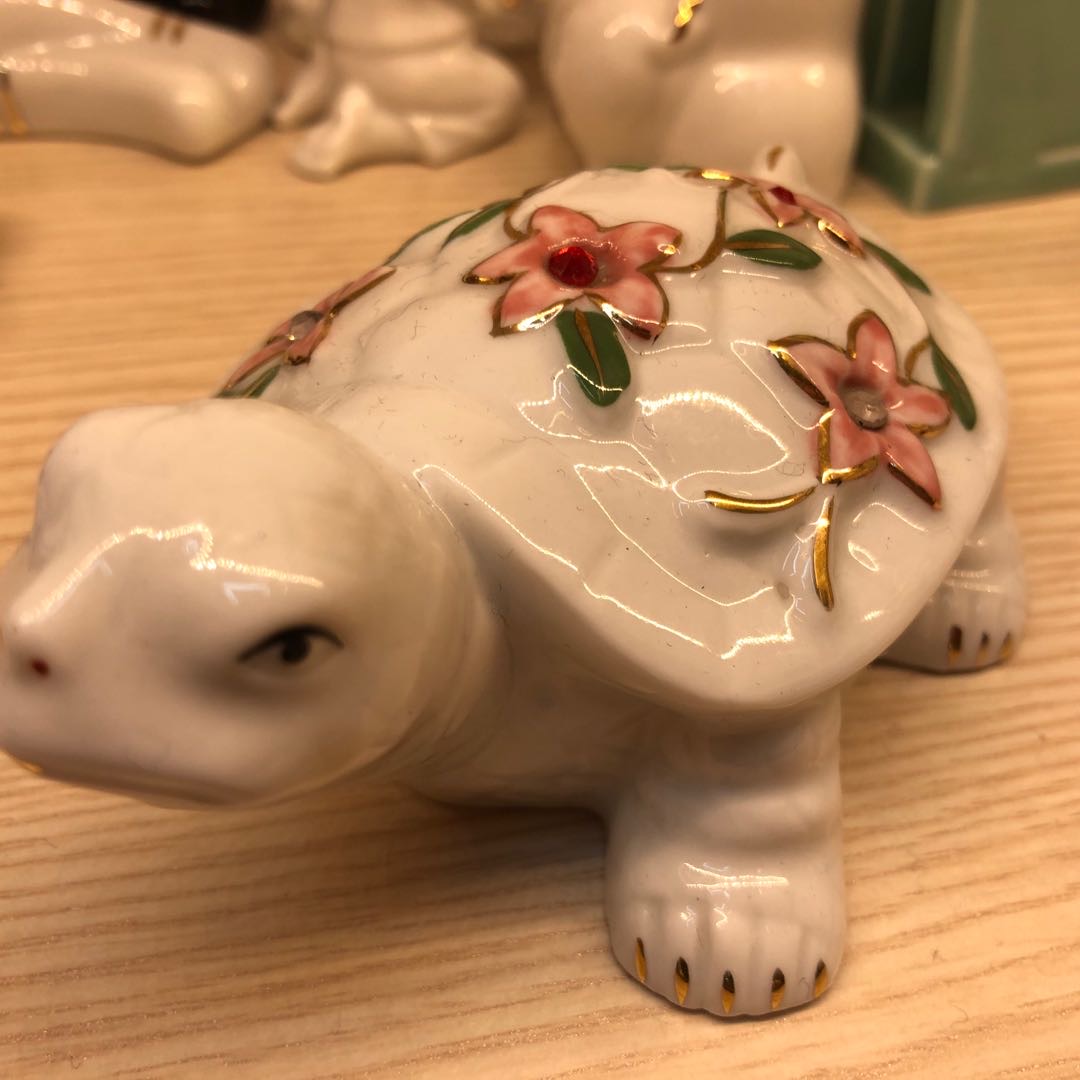 Jintai Craft patterned turtle creative ceramic handicrafts and decorative items, European luxury home display gifts Specification image