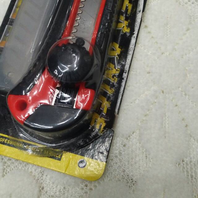 红色胶套雕刻刀美工刀大号壁纸刀才知道金属工具到墙纸贴膜刀木工刀细节图