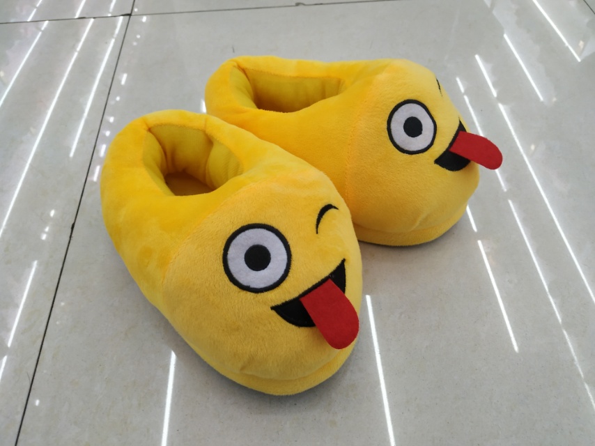 可爱顽皮鬼脸棉鞋家居女棉拖鞋图