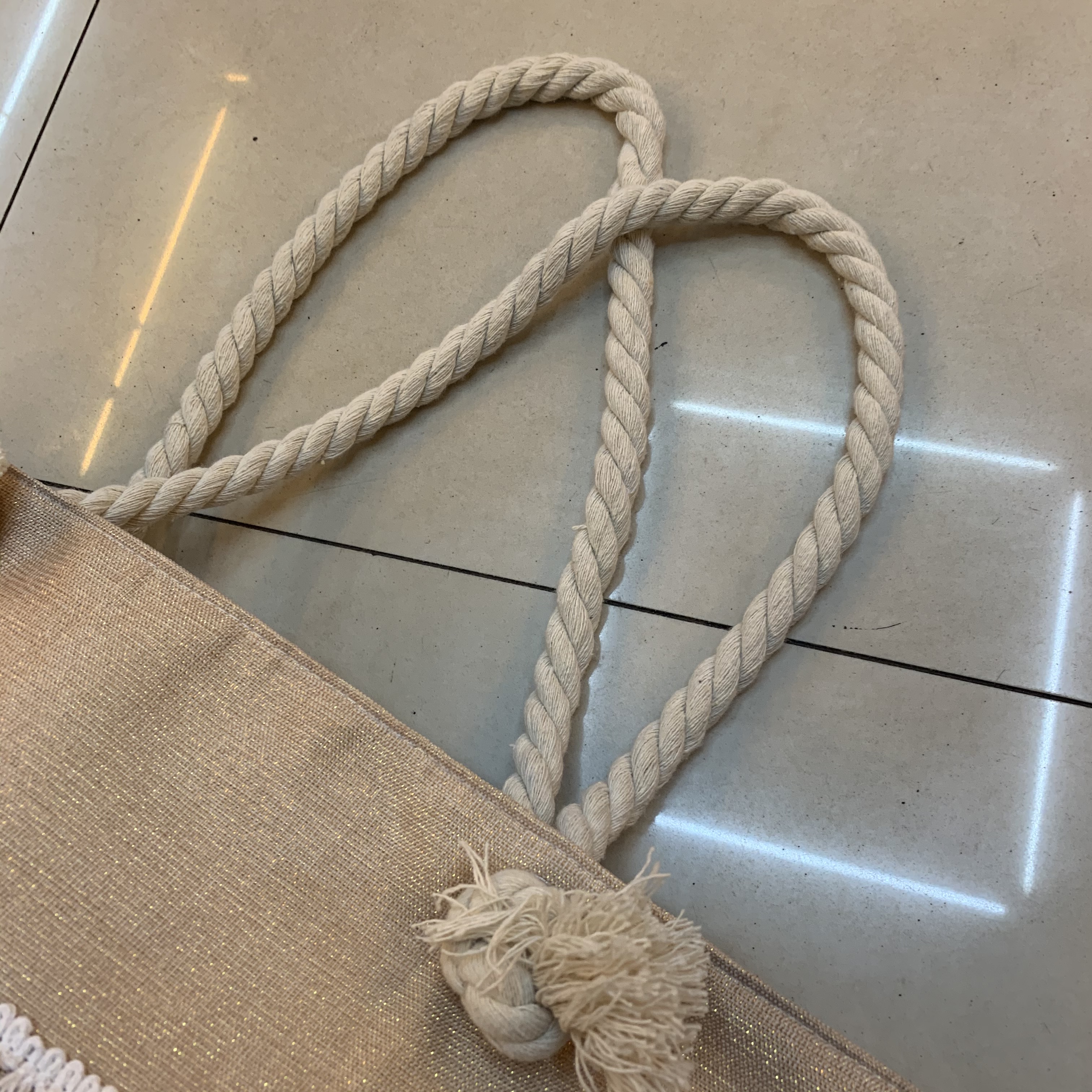 New Family Style Hand Bag Canvas Bag Beach Bag Youth Bag Going Out Space Mommy Bag Straw Bag Women's Hook details Picture