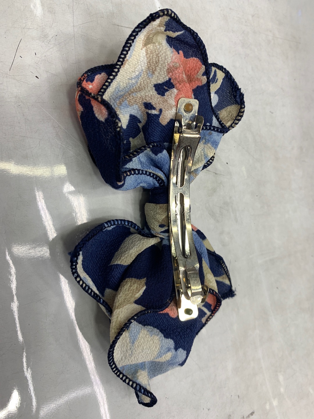 New silk fabric hair clips for girls' fashionable headwear Specification image